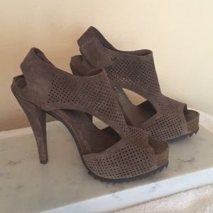 Pedro Garcia brown suede heels. Brand new!